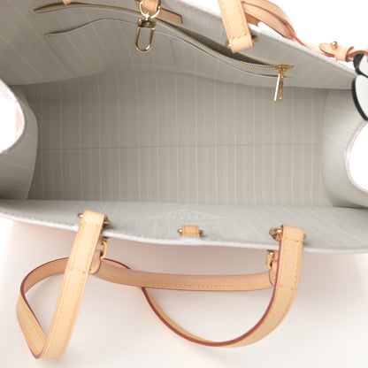 Louis Vuitton Monogram Giant By The Pool Onthego GM Brume 5 of 13