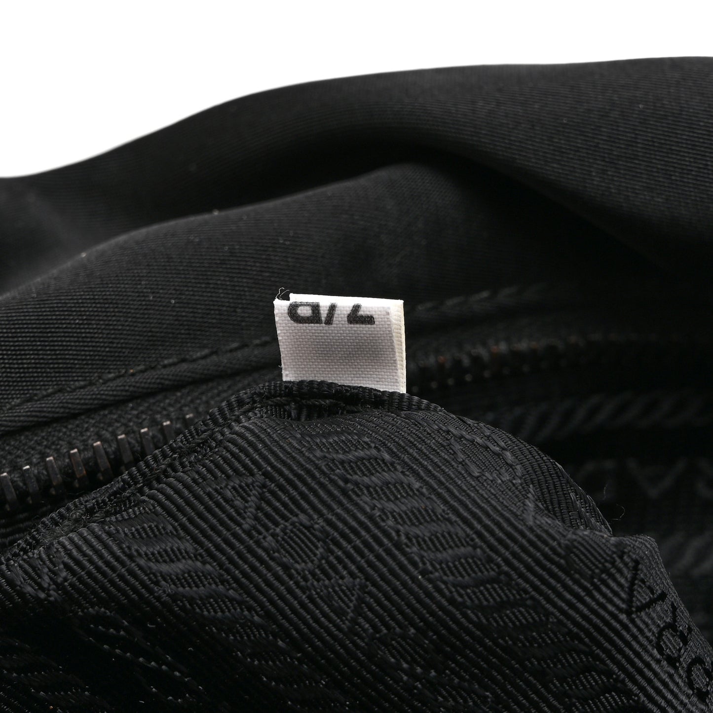 Tessuto Nylon Saffiano Logo Messenger Bag Black