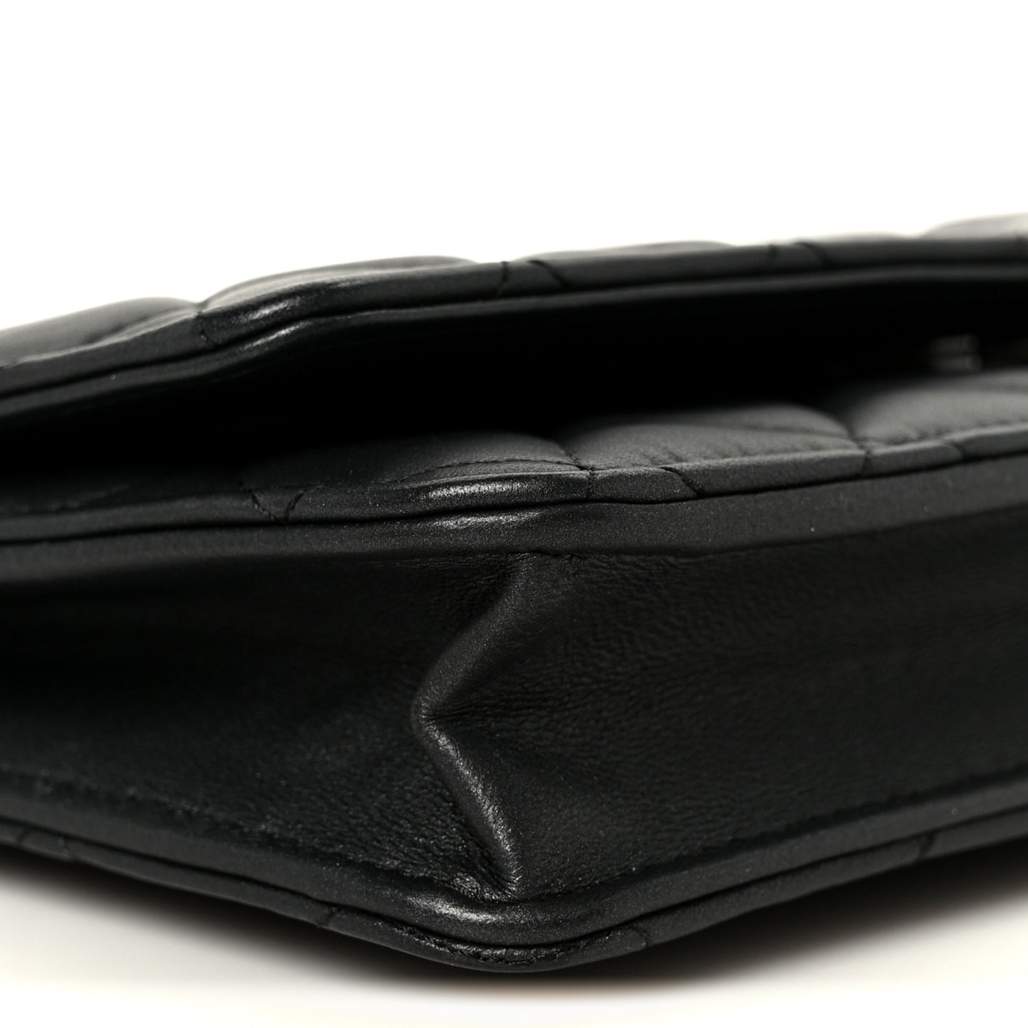Lambskin Quilted Wallet On Chain WOC So Black