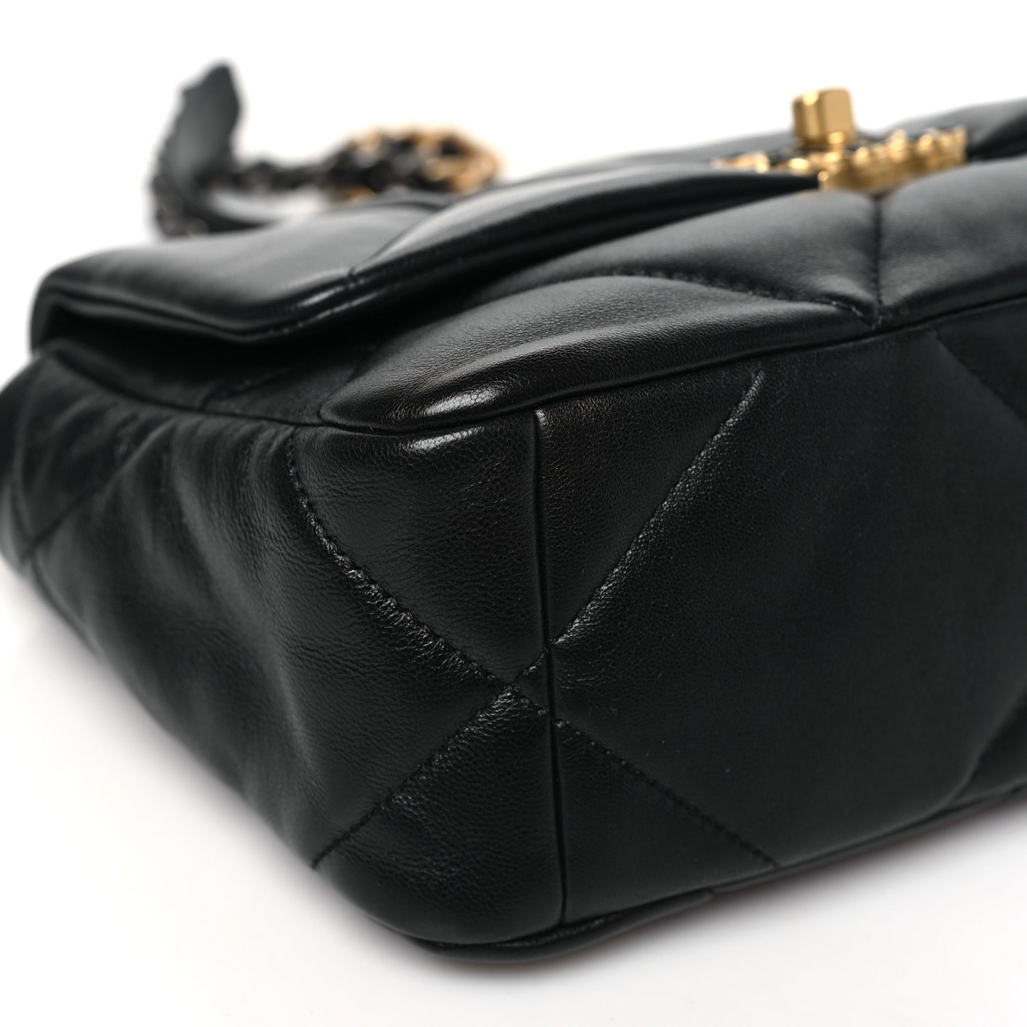 Lambskin Quilted Medium Chanel 19 Flap Black