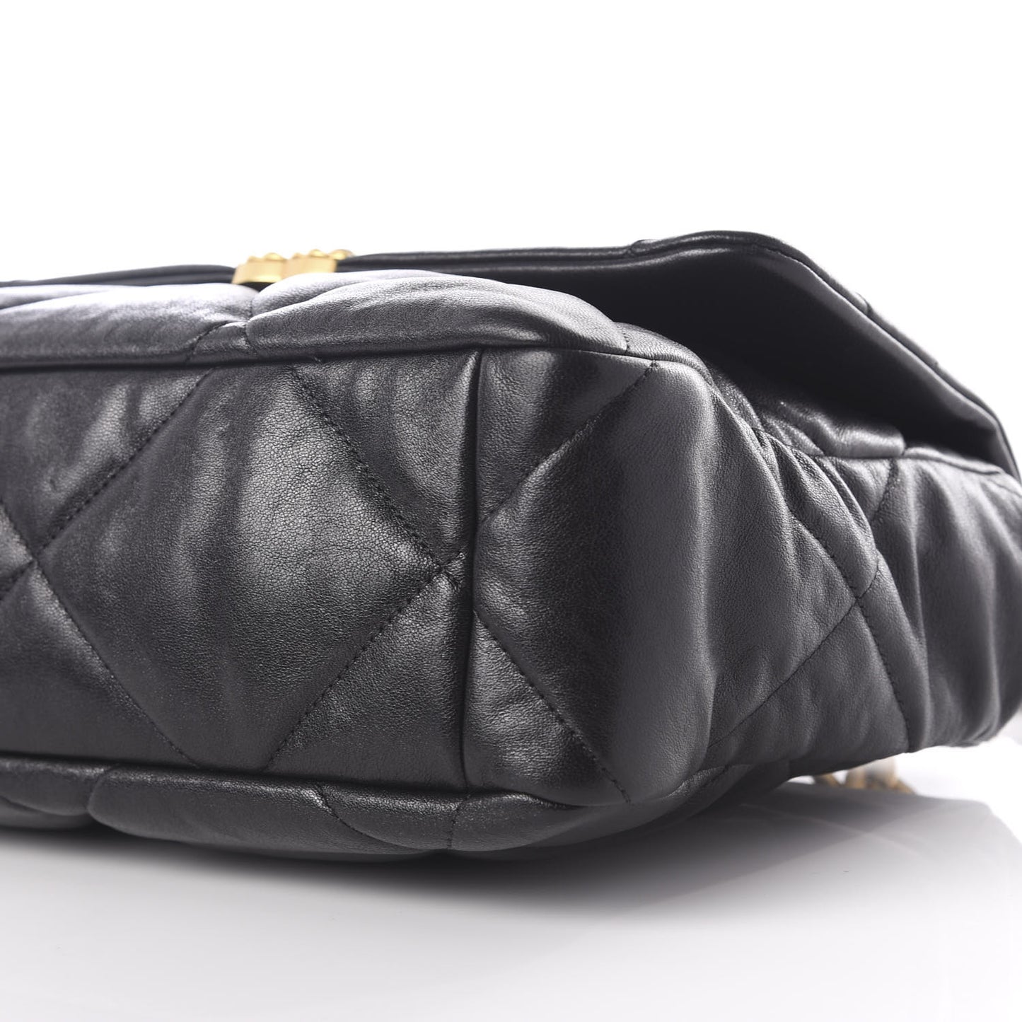 Goatskin Quilted Large 19 Flap Black