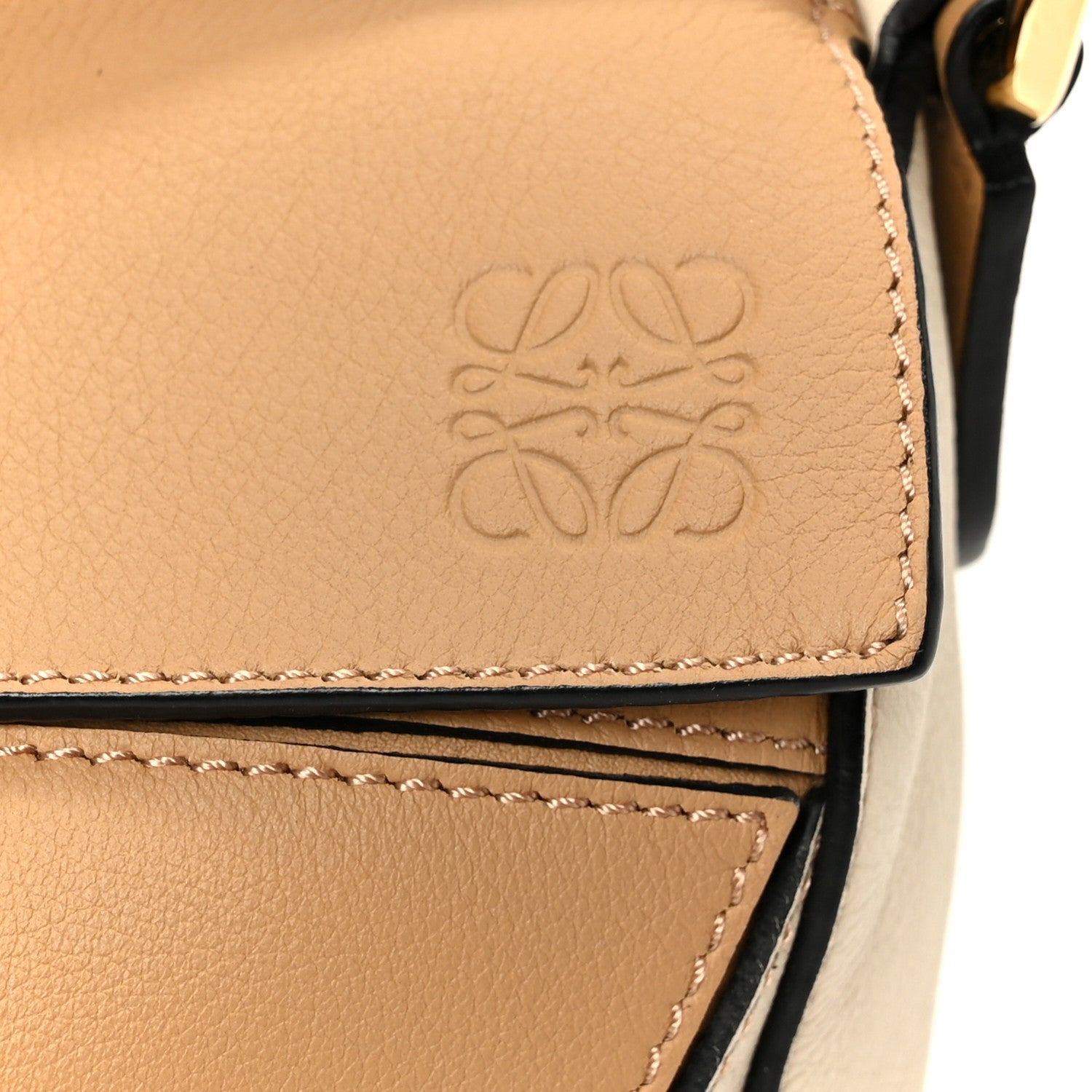 Loewe Calfskin Small Puzzle Bag Dune Warm Desert 8 of 11