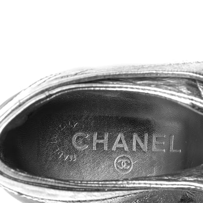Chanel Metallic Lambskin Patent Cap Toe CC Sneakers 39.5 Silver Black 12 of 17