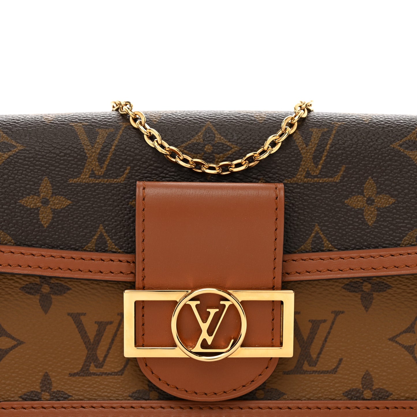 Reverse Monogram Dauphine Chain Wallet
