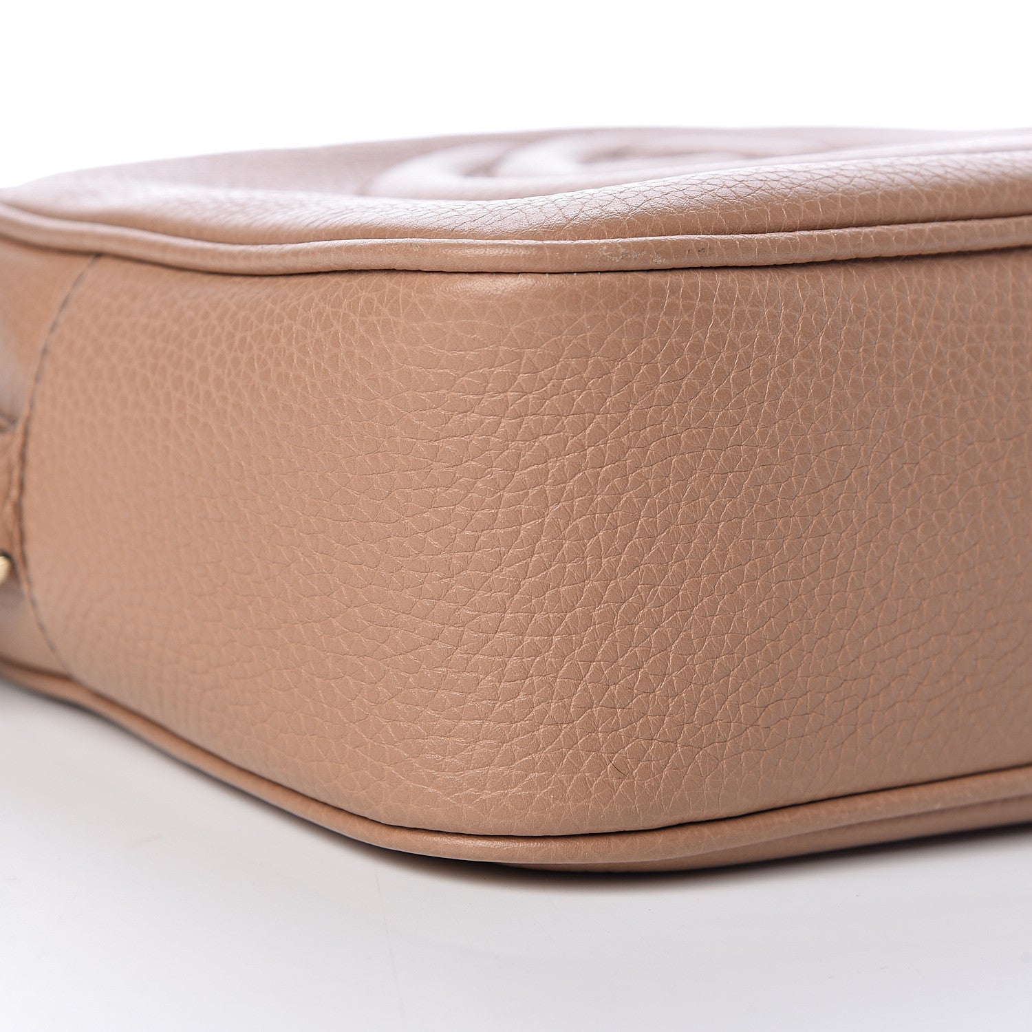 Gucci Pebbled Calfskin Small Soho Disco Bag Camelia 8 of 10