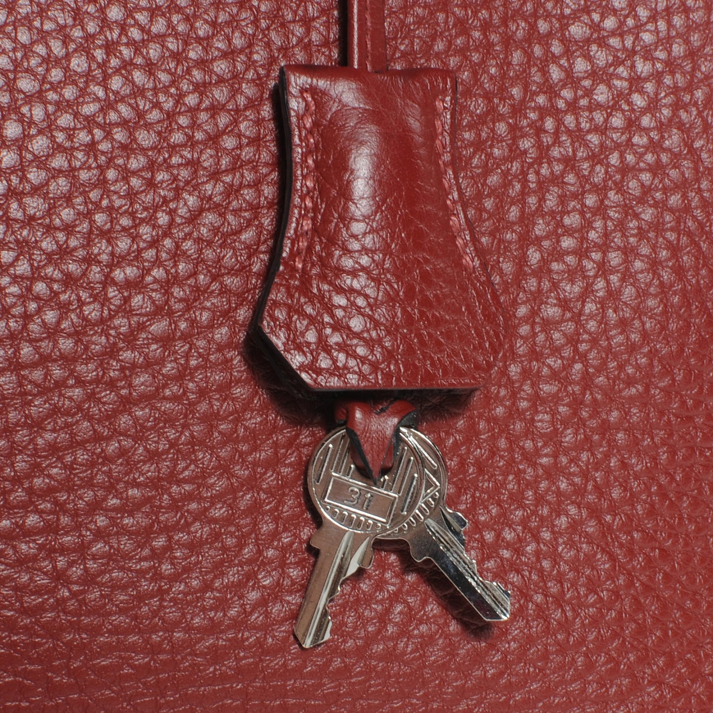 Taurillon Clemence Kelly 32 Rouge H
