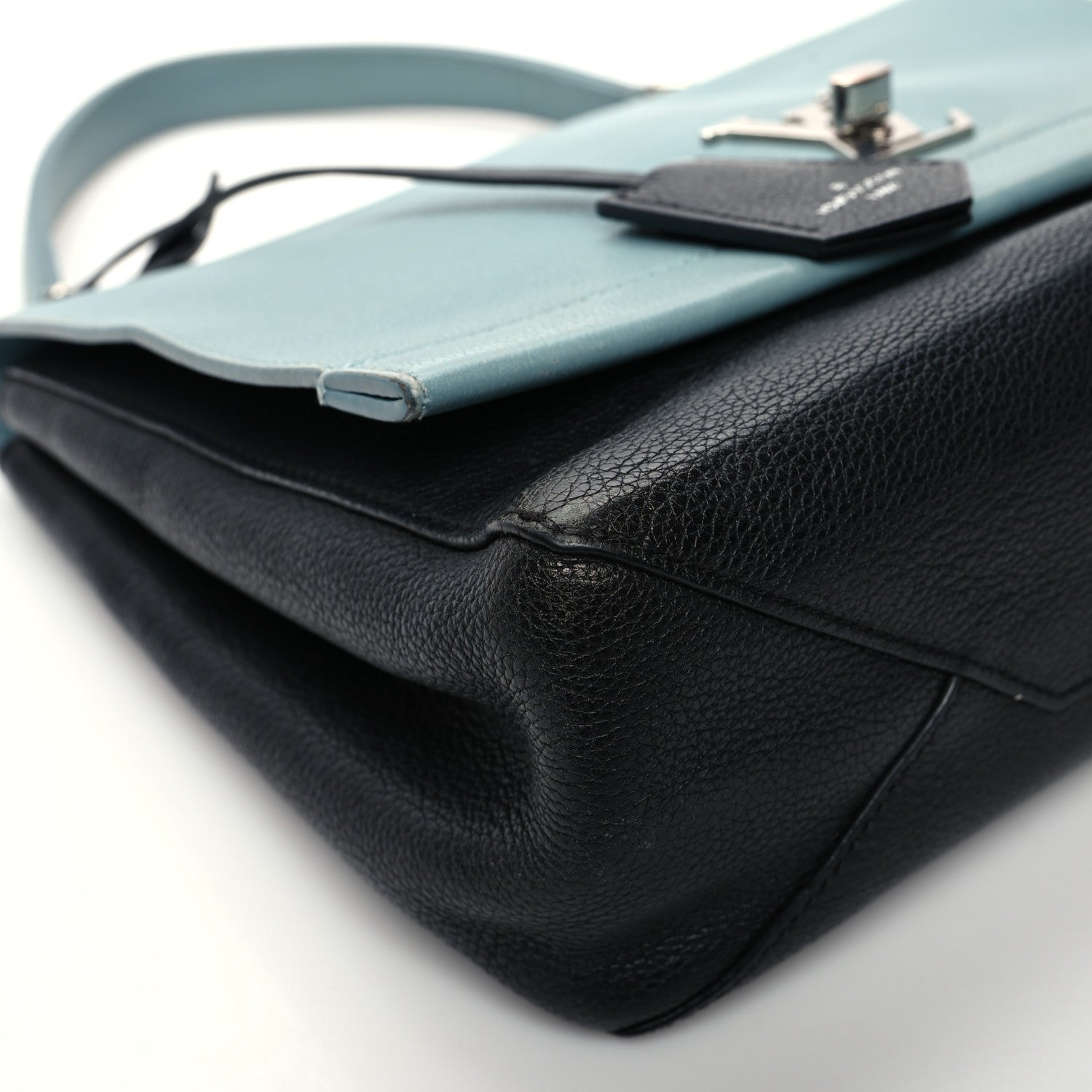 Louis Vuitton Soft Calfskin Lockme II Top Handle Sky 8 of 16