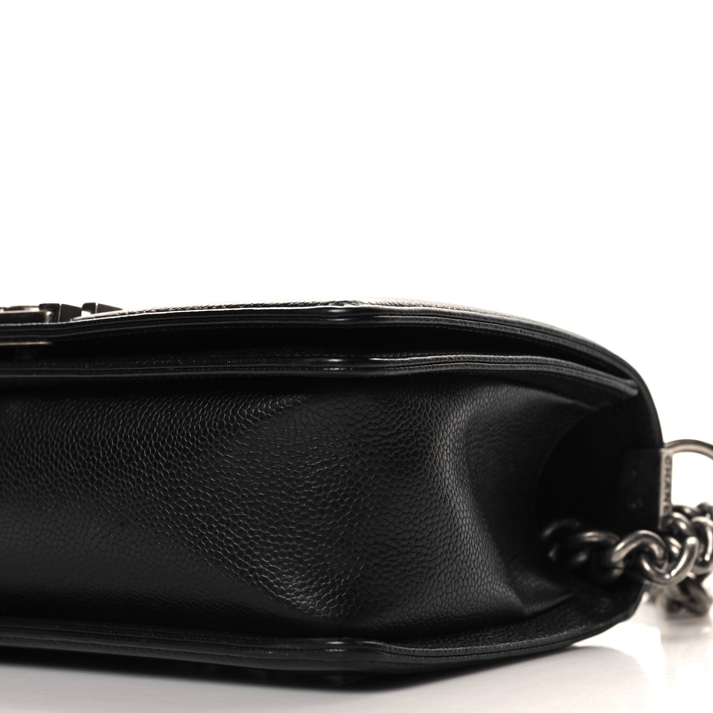 Caviar Chevron Quilted Medium Boy Flap Black