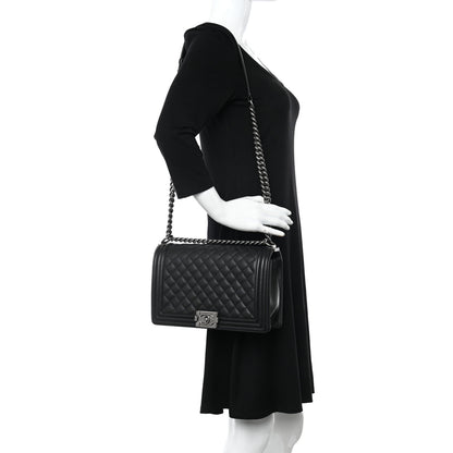 Chanel Caviar Quilted New Medium Boy Flap Black 2 of 9