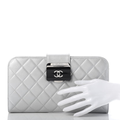 Chanel Metallic Sheepskin Quilted Beauty Lock Clutch Silver 2 of 12