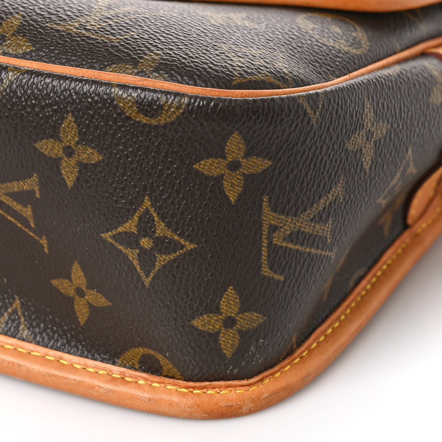 Monogram Sologne