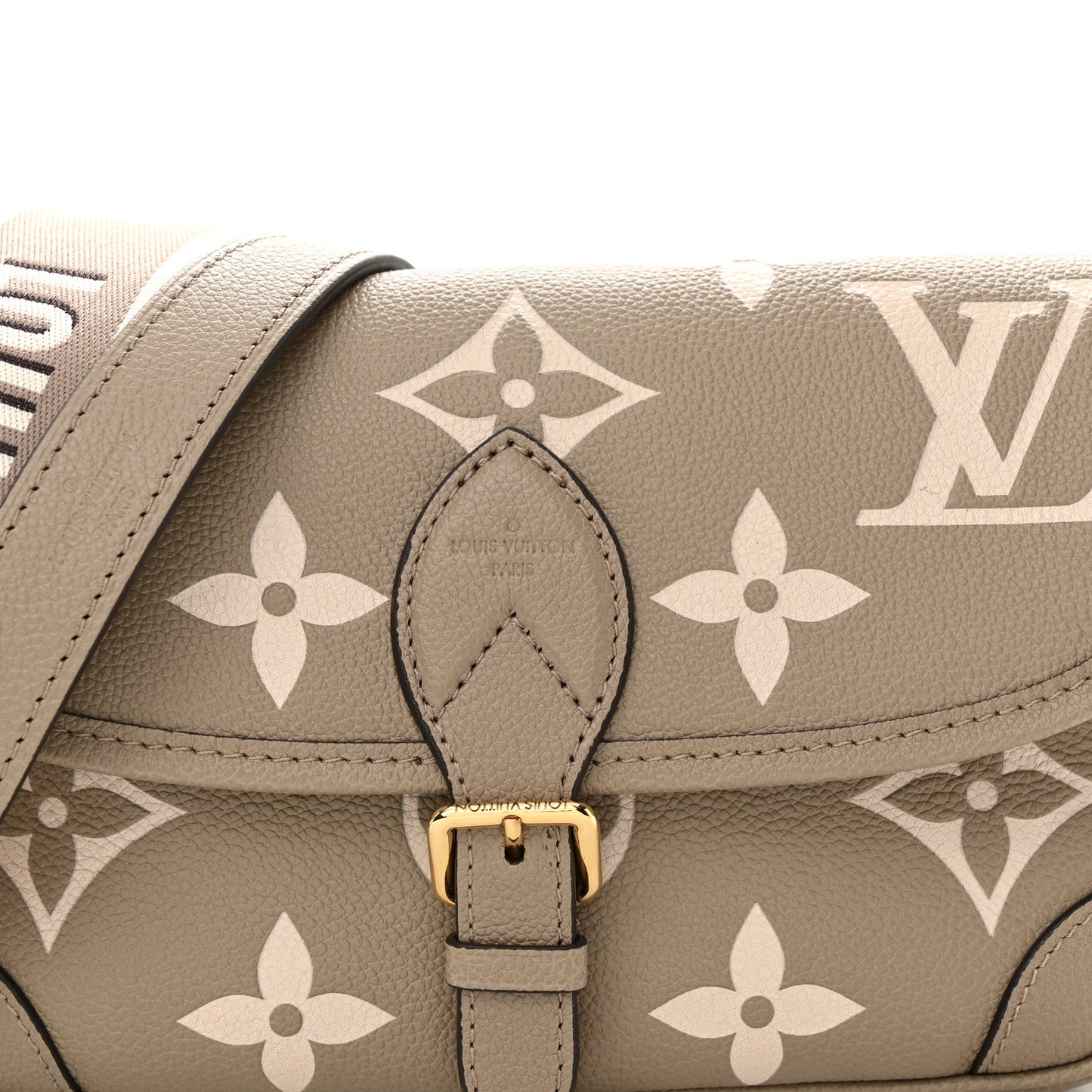 Empreinte Monogram Giant Diane Tourterelle Creme