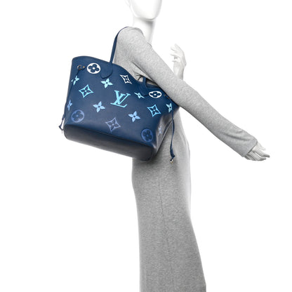 Louis Vuitton Empreinte Monogram Giant Neverfull MM Degrade Bleu 3 of 10