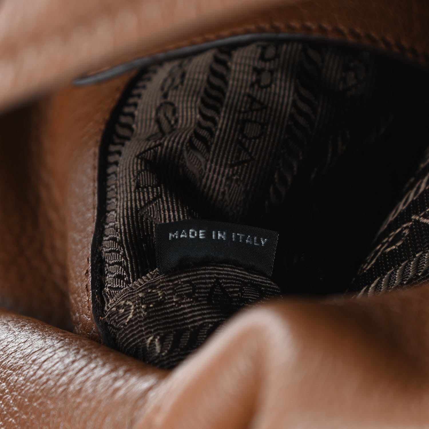 Prada Cervo Hobo Cammello 7 of 12