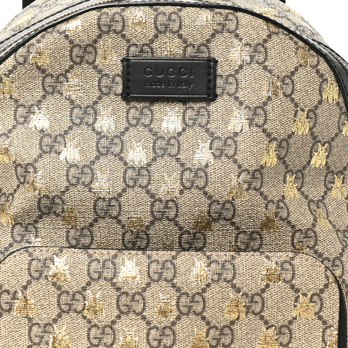 GG Supreme Monogram Bees Print Small Day Backpack Beige Oro Black Gucci GG Supreme Monogram Bees Print Small Day Backpack  main image 2