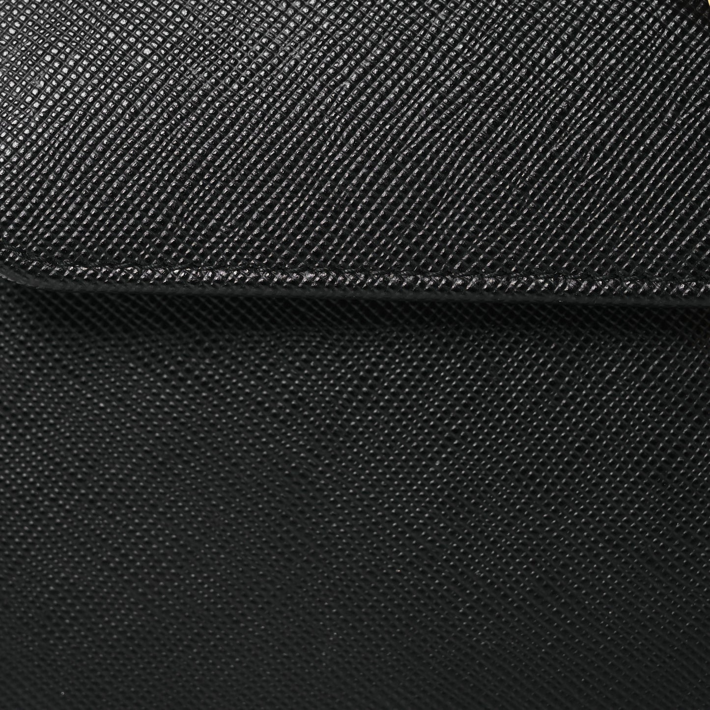 Saffiano Chain Wallet Black