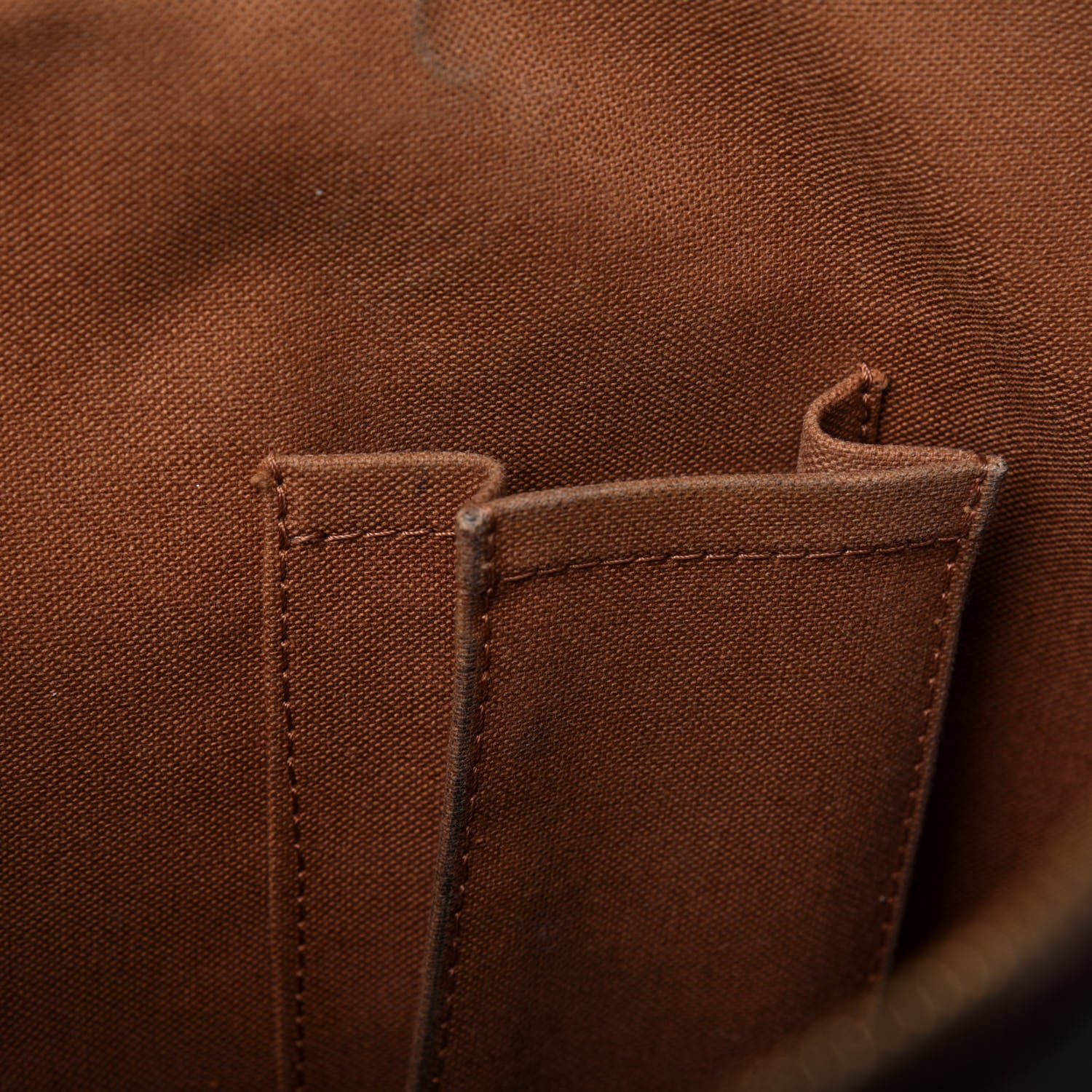 Louis Vuitton Monogram Alma PM 14 of 36