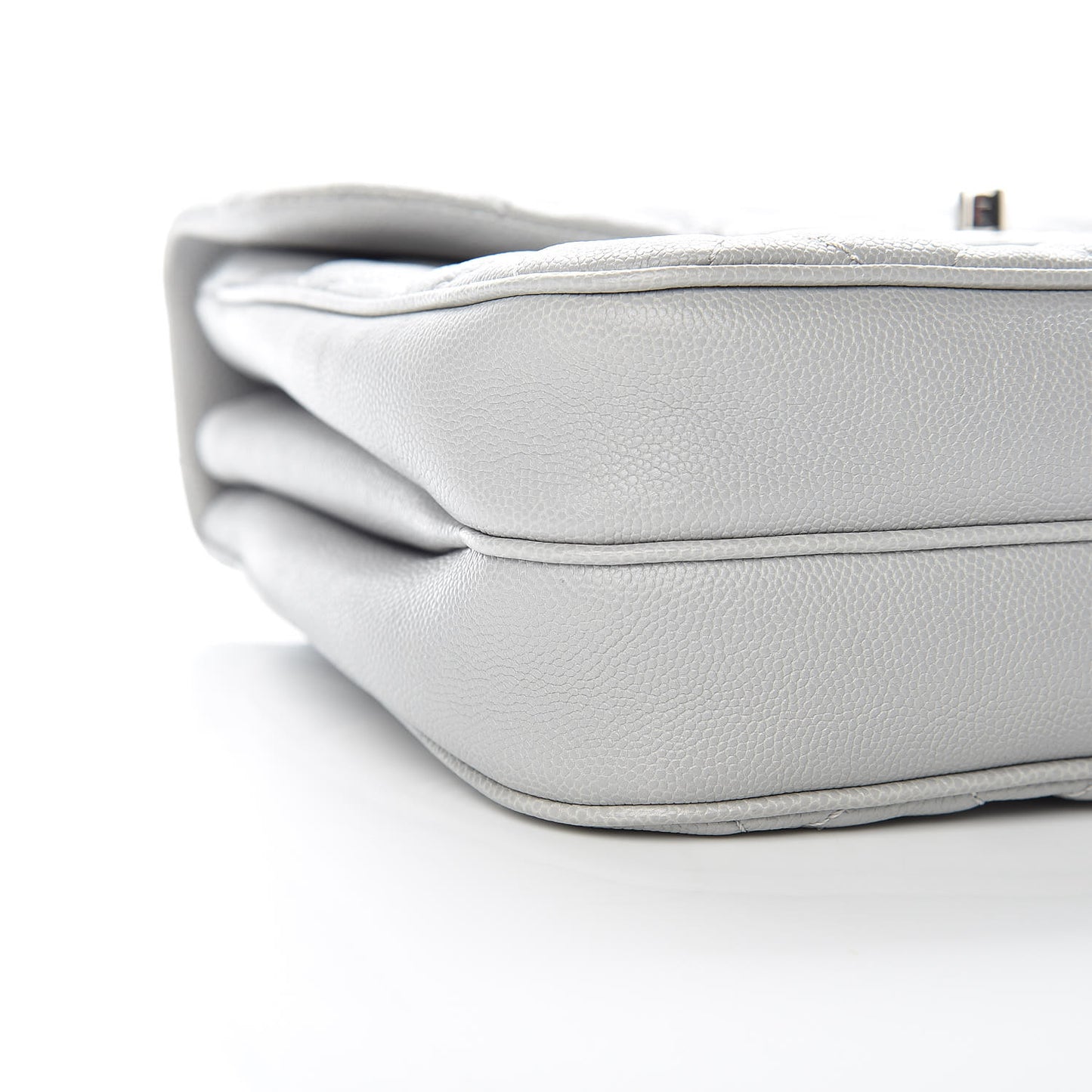 Caviar Quilted Medium Urban Companion Flap Grey