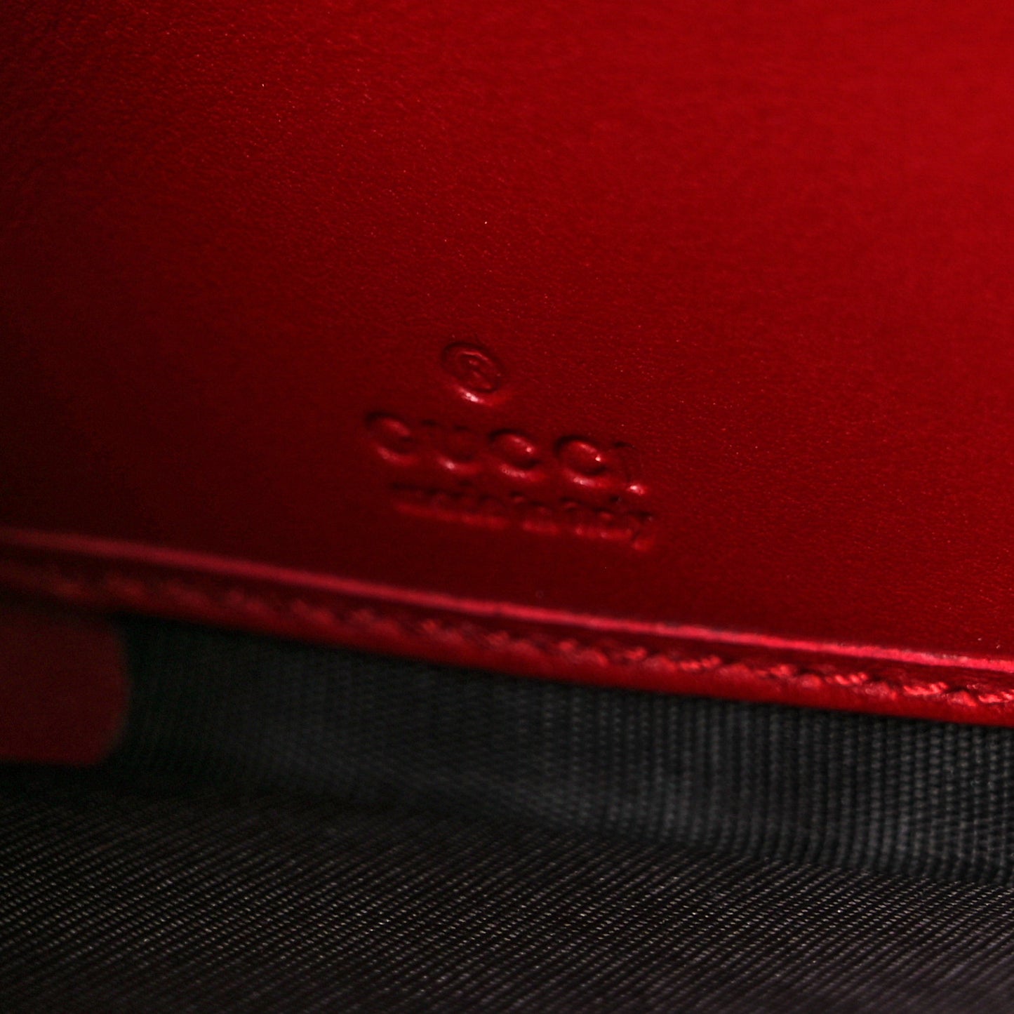 Calfskin Matelasse GG Marmont Zip Around Wallet Hibiscus Red