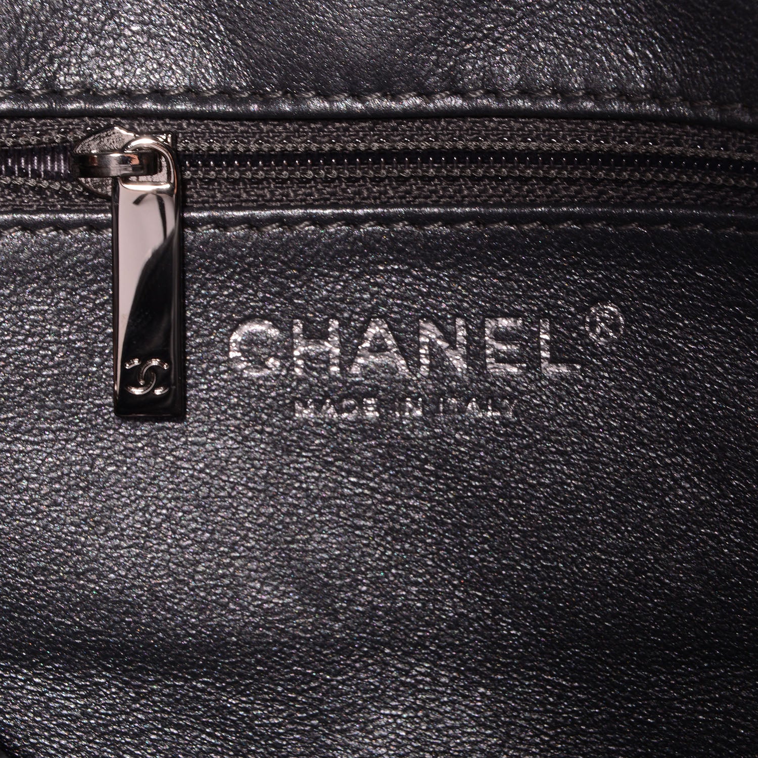 Chanel Metallic Aged Calfskin Quilted Medium Reissue Camera Case Dark Silver 6 of 7