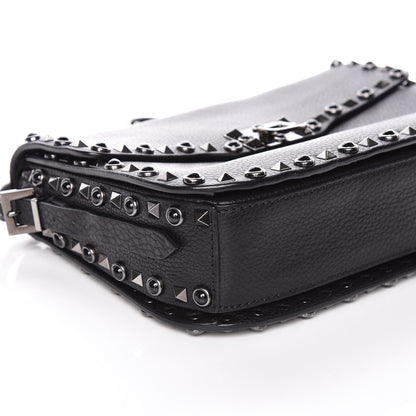 Valentino Garavani Pebbled Calfskin Onyx Medium Rockstud Rolling Flap Saddle Bag Black 5 of 8