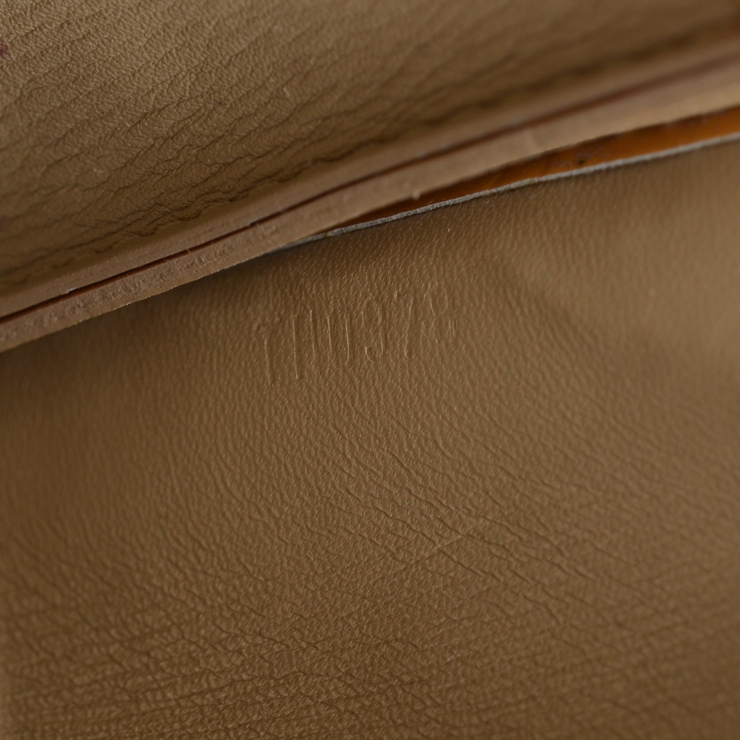 Louis Vuitton Vernis Lexington Pochette Beige 8 of 10