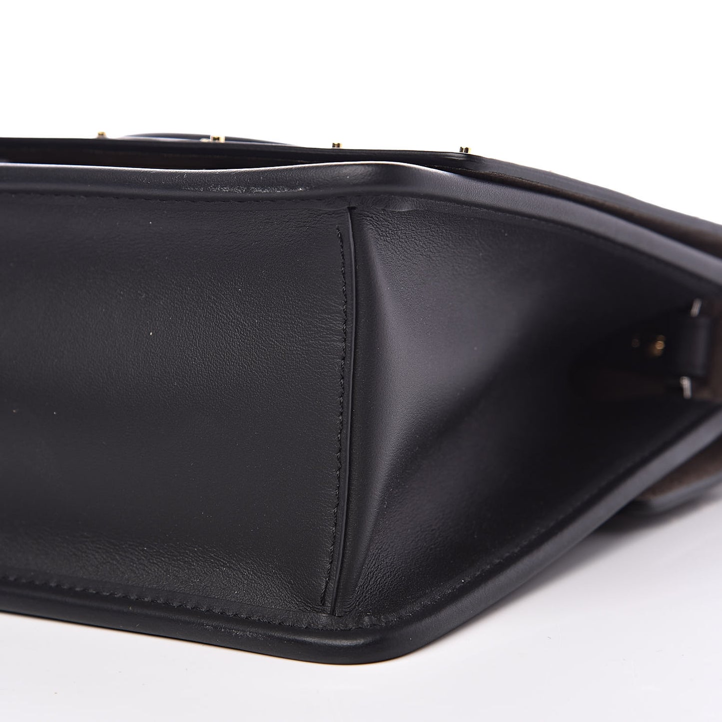 Vitello Liberty F is Studded Small Kan I Shoulder Bag Black