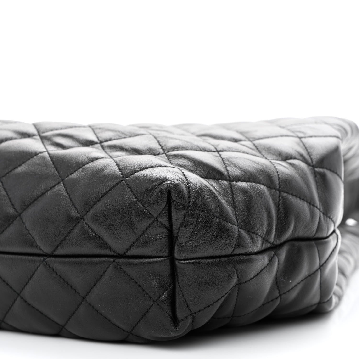 Saint Laurent Lambskin Quilted Maxi Icare Shopping Tote Black 13 of 13