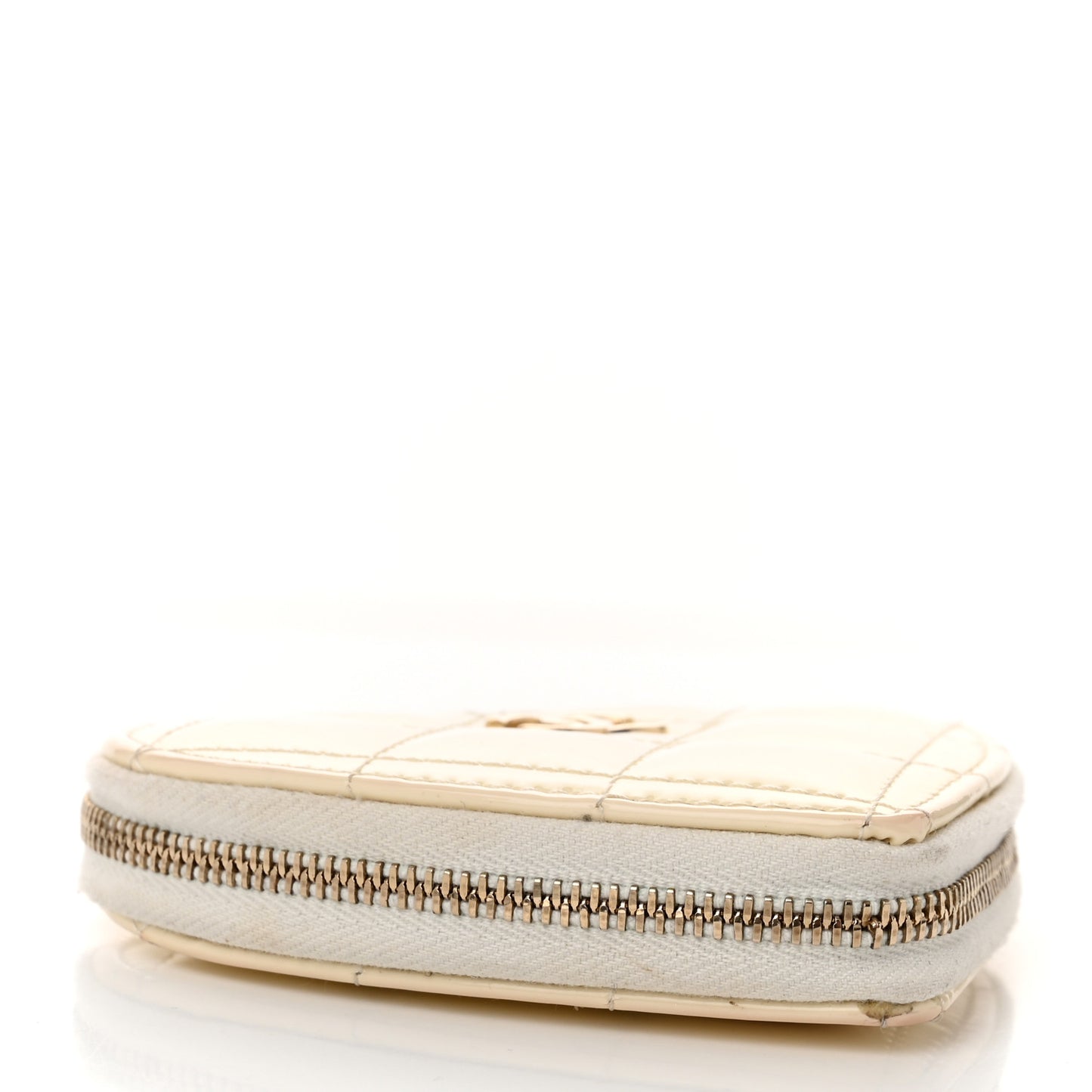 Patent Calfskin Resin Quilted CC Heart Clutch With Chain Black