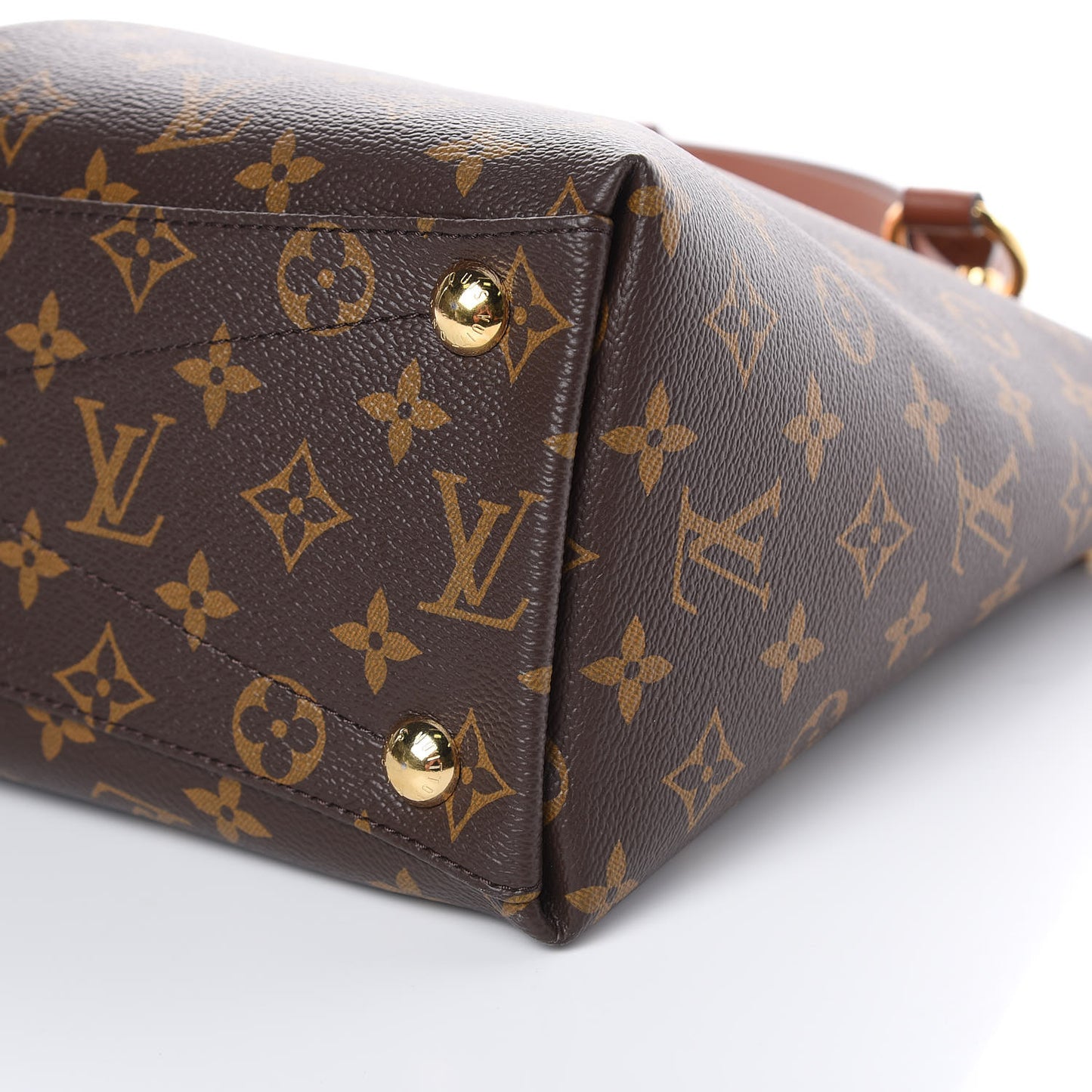 Monogram V Tote MM Safran