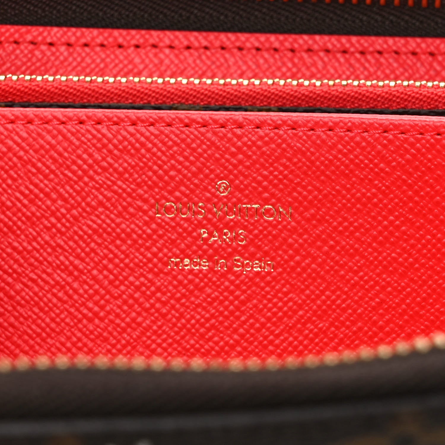 Louis Vuitton Monogram 2021 Christmas Animation London Zippy