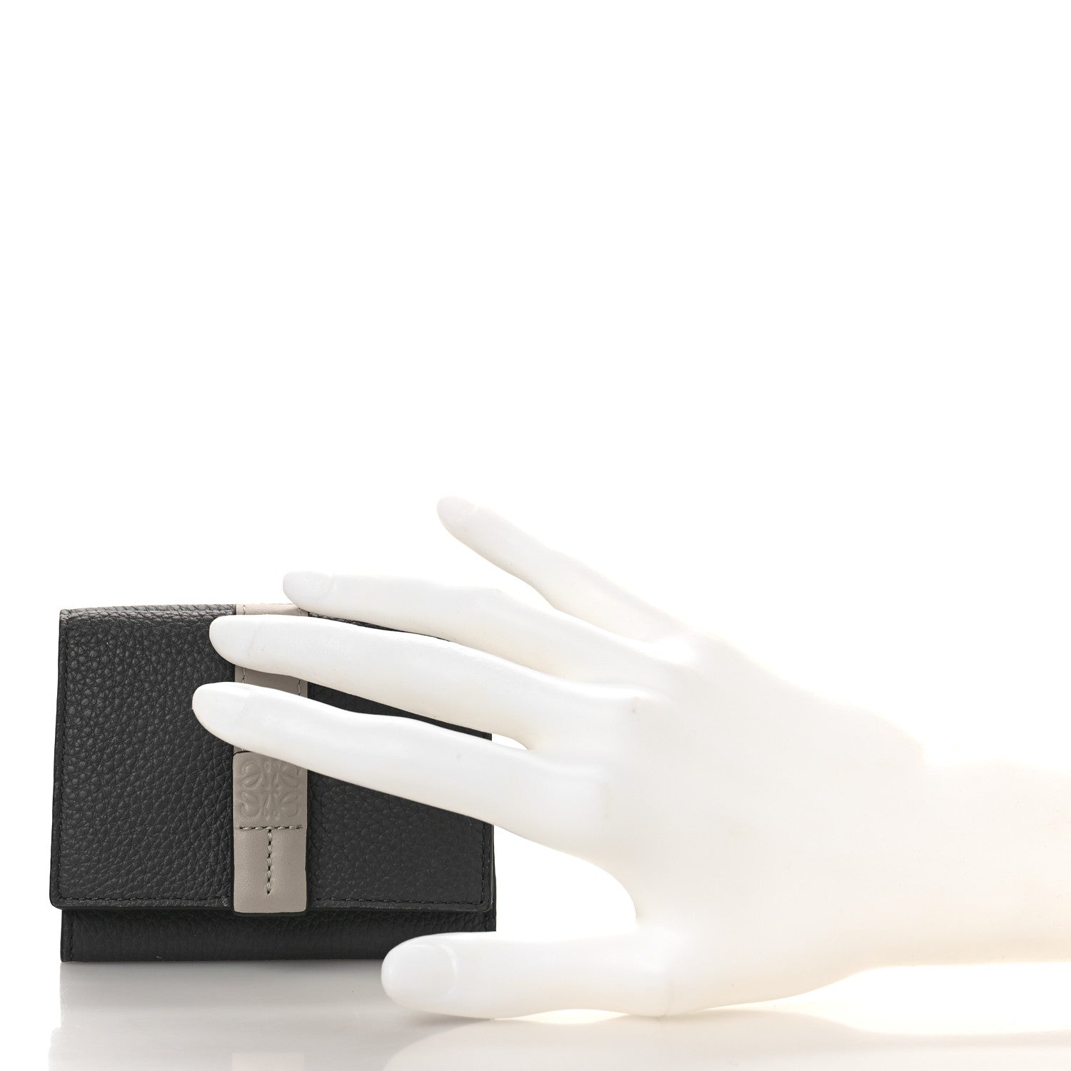 Loewe Grained Calfskin Compact Wallet Antracite 2 of 10