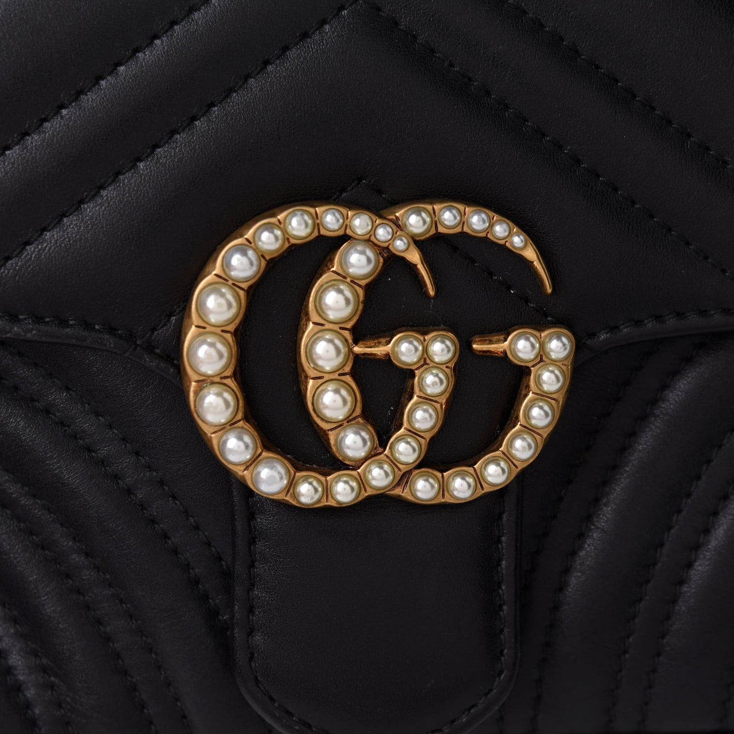 Calfskin Matelasse Pearly GG Marmont Chain Belt Bag Black