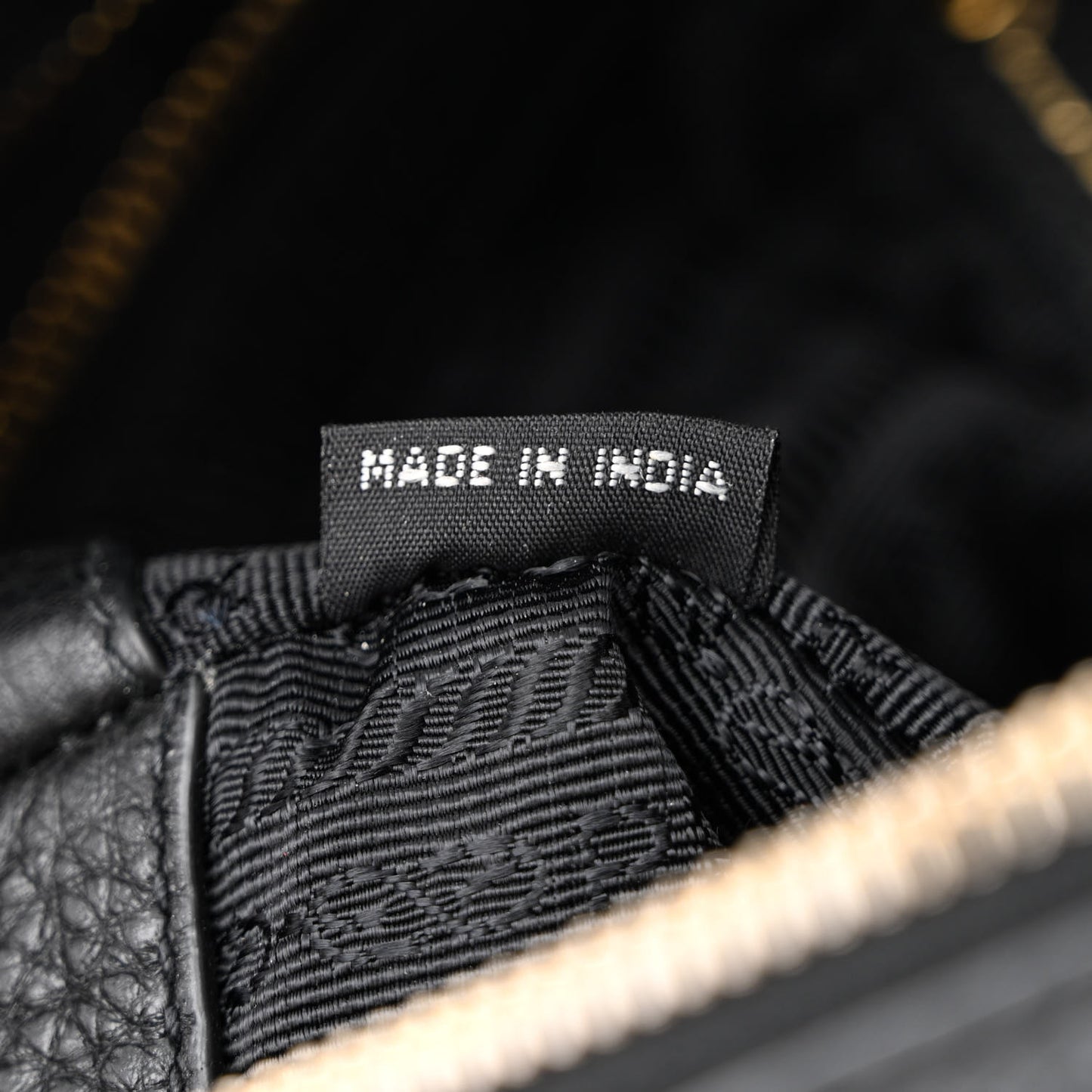 Vitello Daino Top Handle Shoulder Bag Black