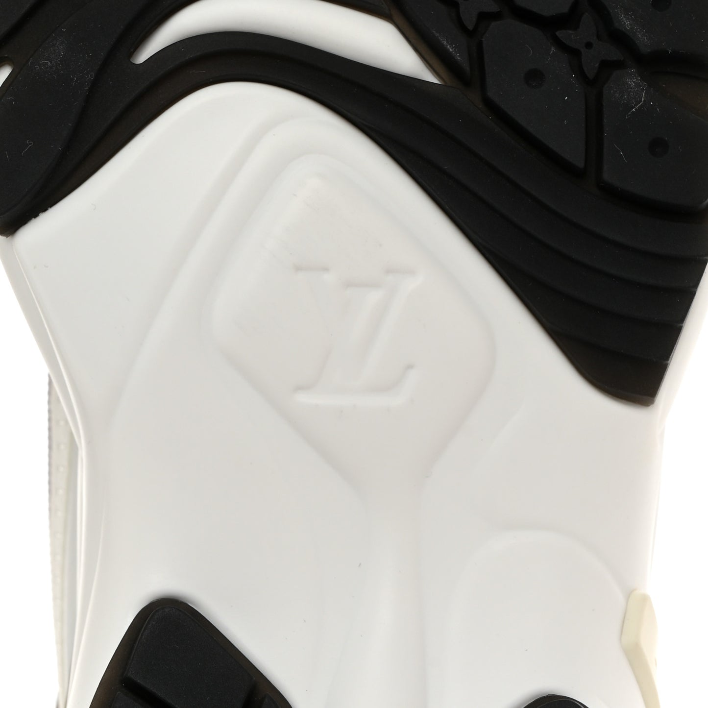 Monogram Calfskin Run 55 Sneakers 35.5 White