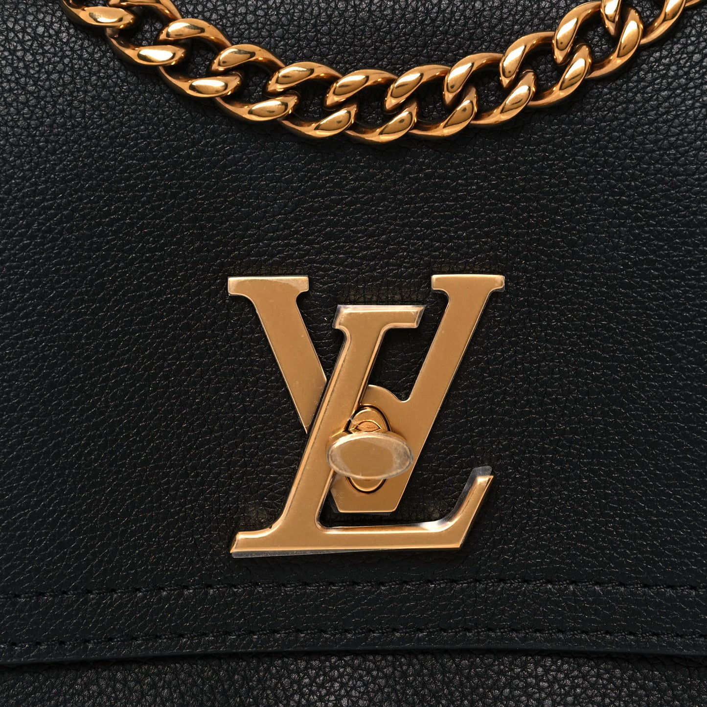 Grained Calfskin Lockme Chain Bag PM Black