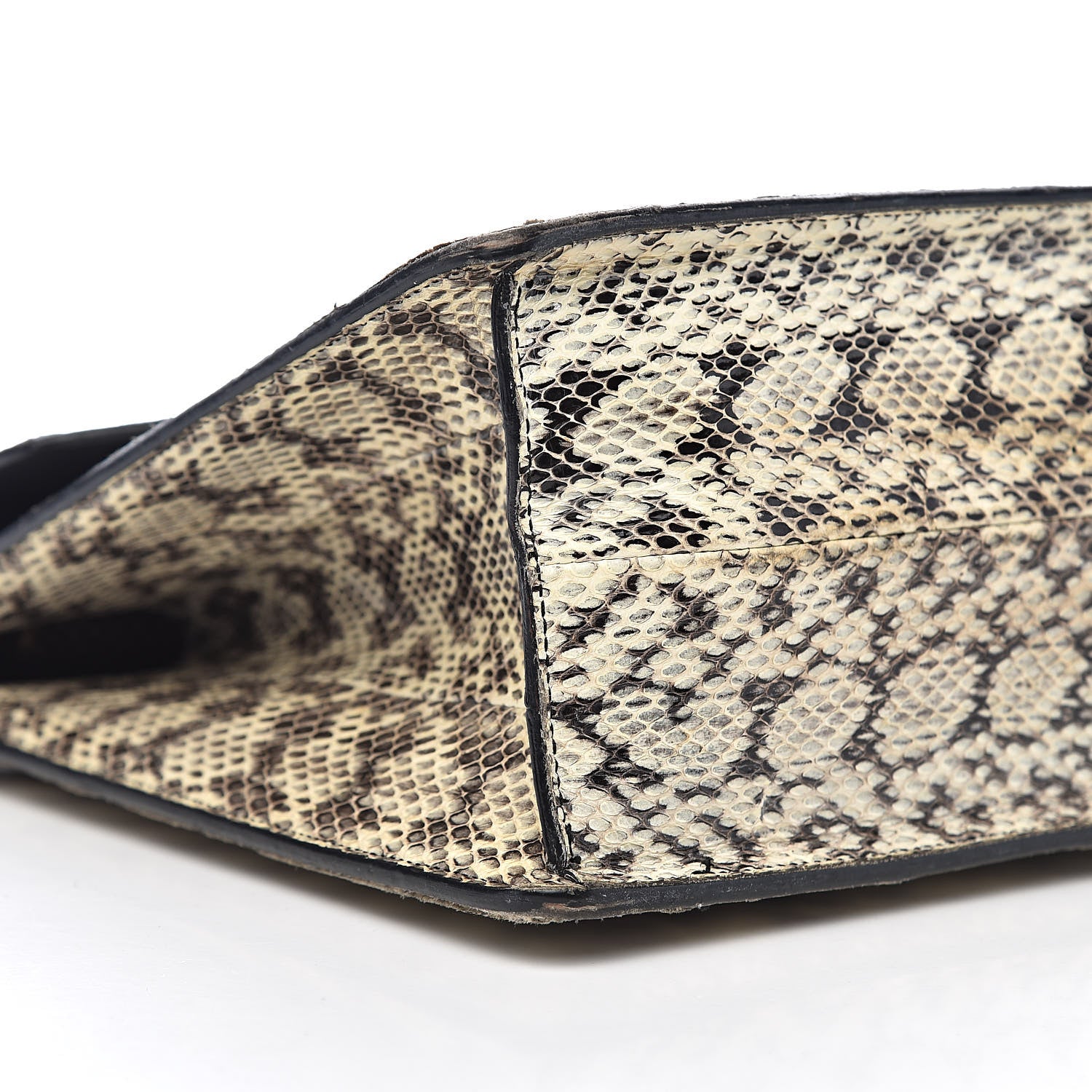 Gucci Snakeskin Small Lilith Top Handle Bag Beige 18 of 20