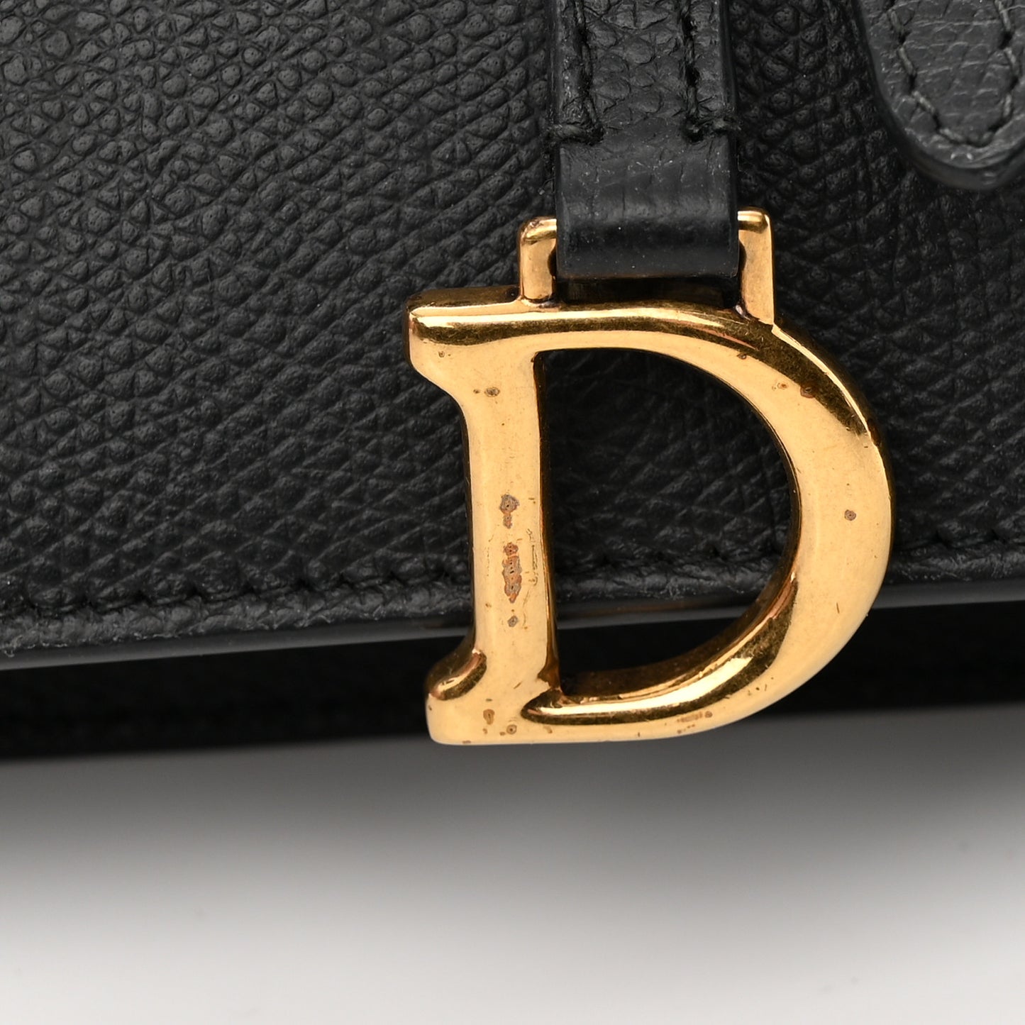 Grained Calfskin Saddle Chain Wallet Pouch Black