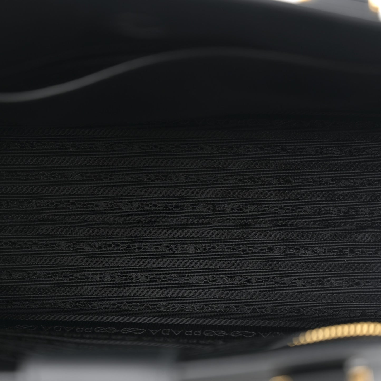 Saffiano Soft Calfskin Large Tote Black