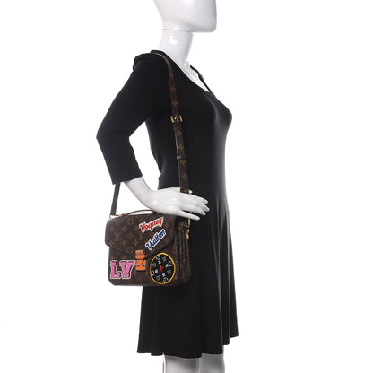 Louis Vuitton Monogram Patches Pochette Metis 2 of 11