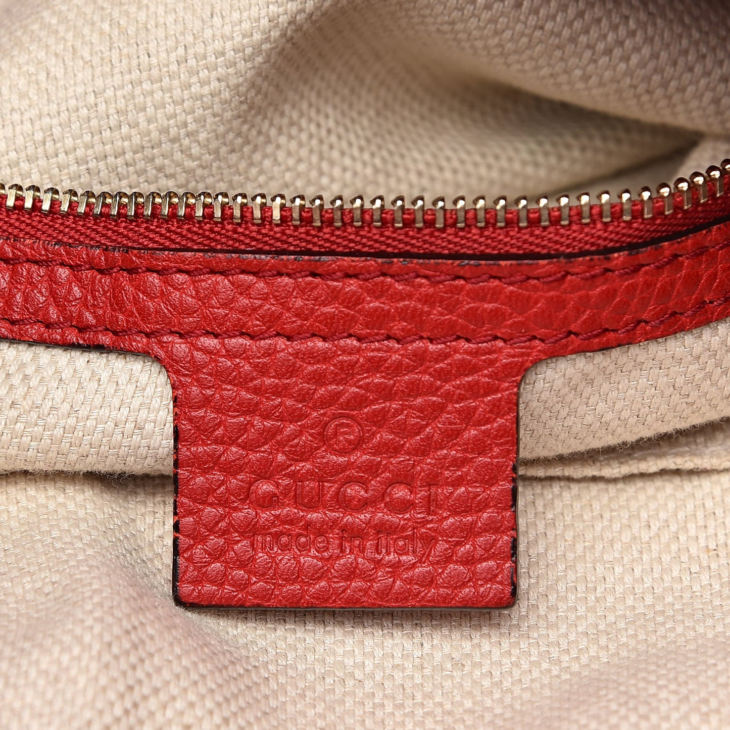 Pebbled Calfskin Large Soho Hobo Tabasco Red