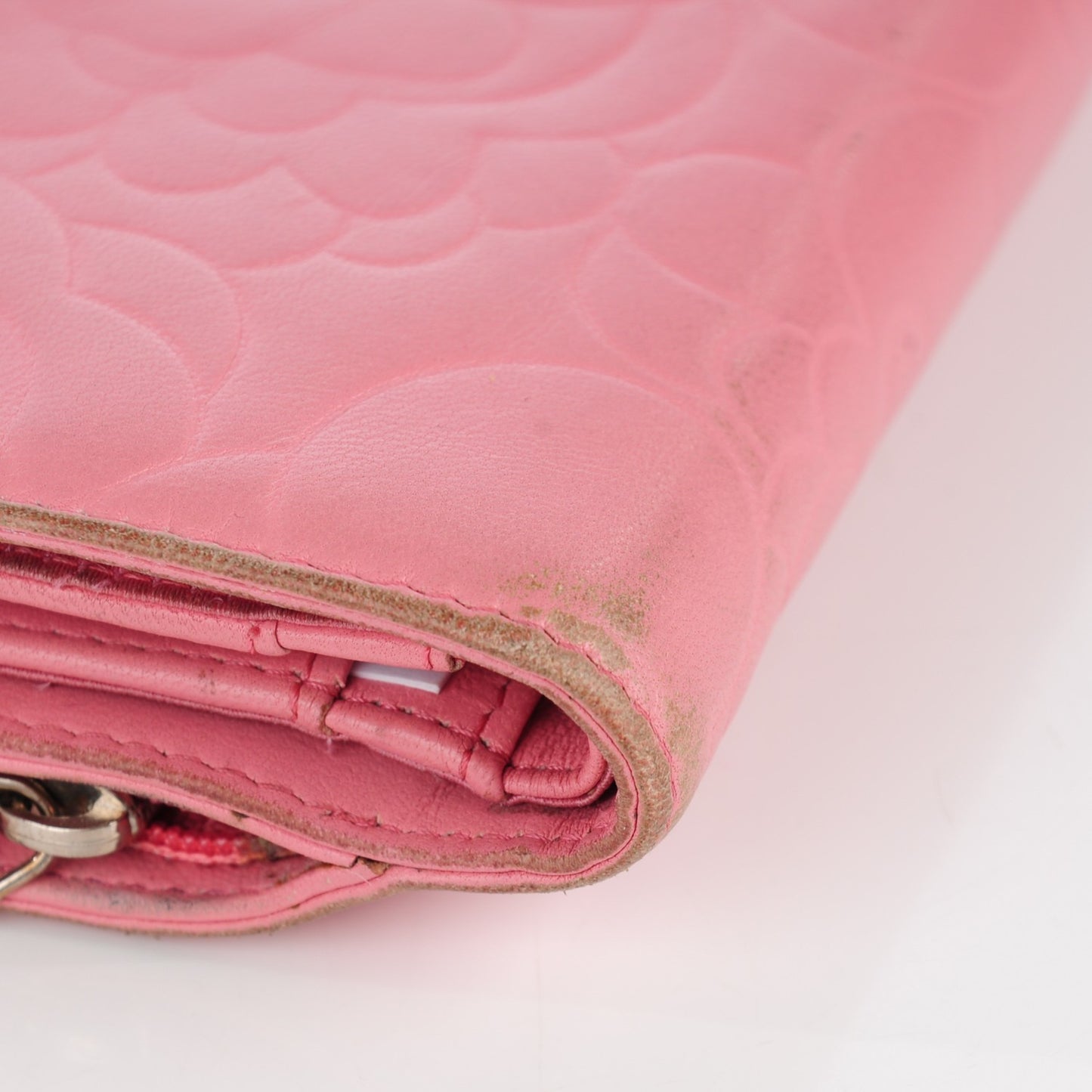Lambskin Camellia Embossed Zipped Pocket Wallet Pink