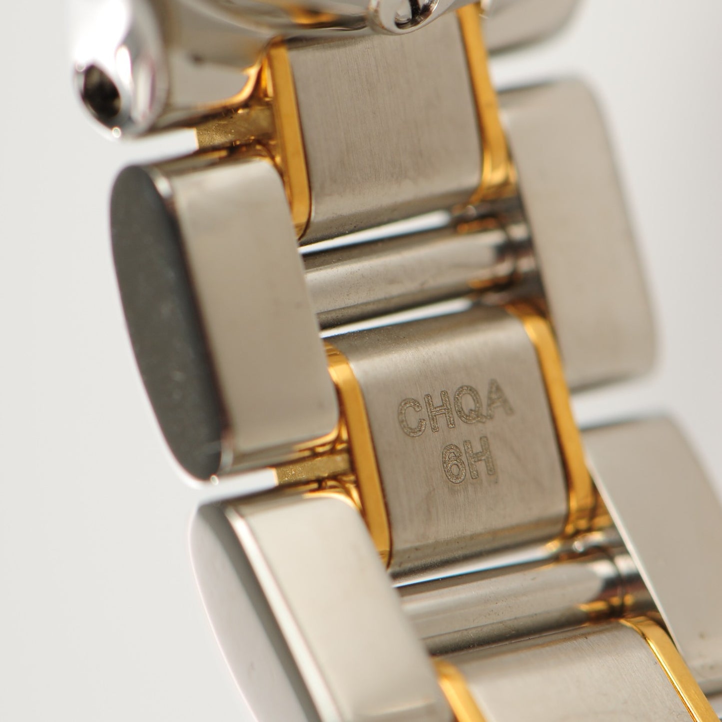 Stainless Steel 18K Yellow Gold 28mm Must De 21 Quartz Watch