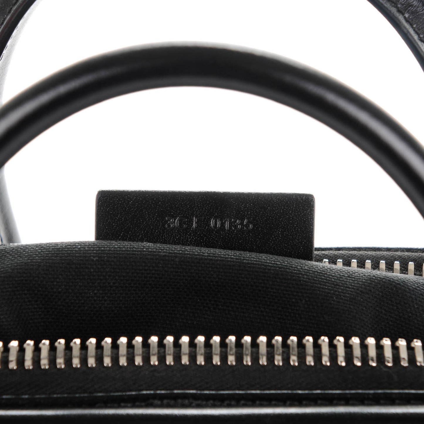 Shiny Lord Calfskin Medium Antigona Black