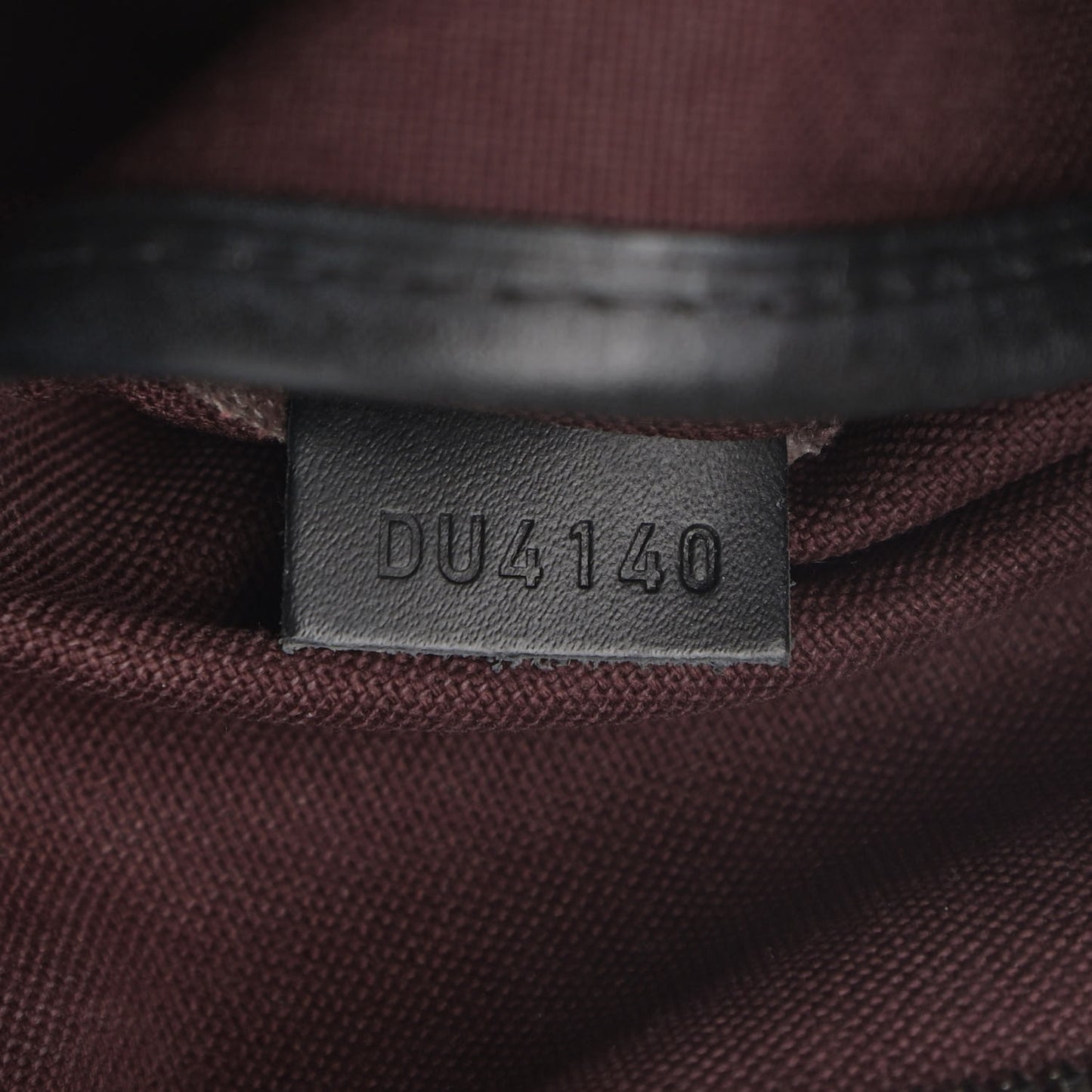 Monogram Macassar Kitan