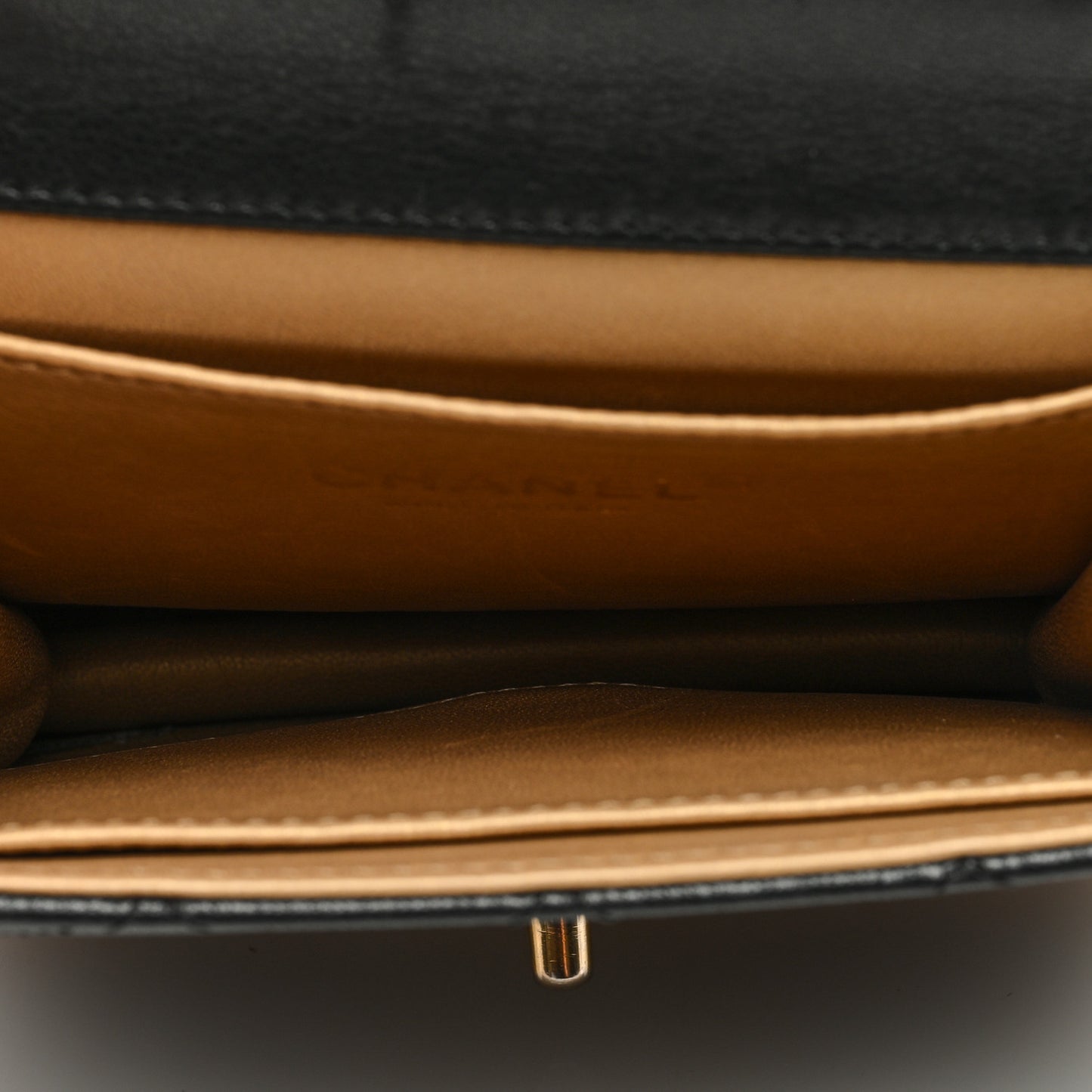 Lambskin Quilted Chic Pearls Flap Black