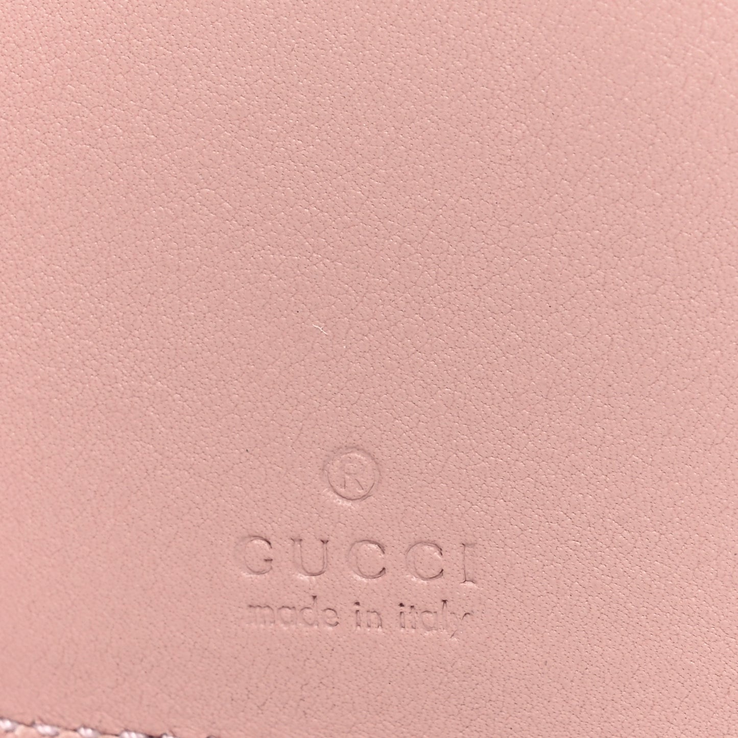 Smooth Calfskin GG Emblem Medium Zip Wallet Pink