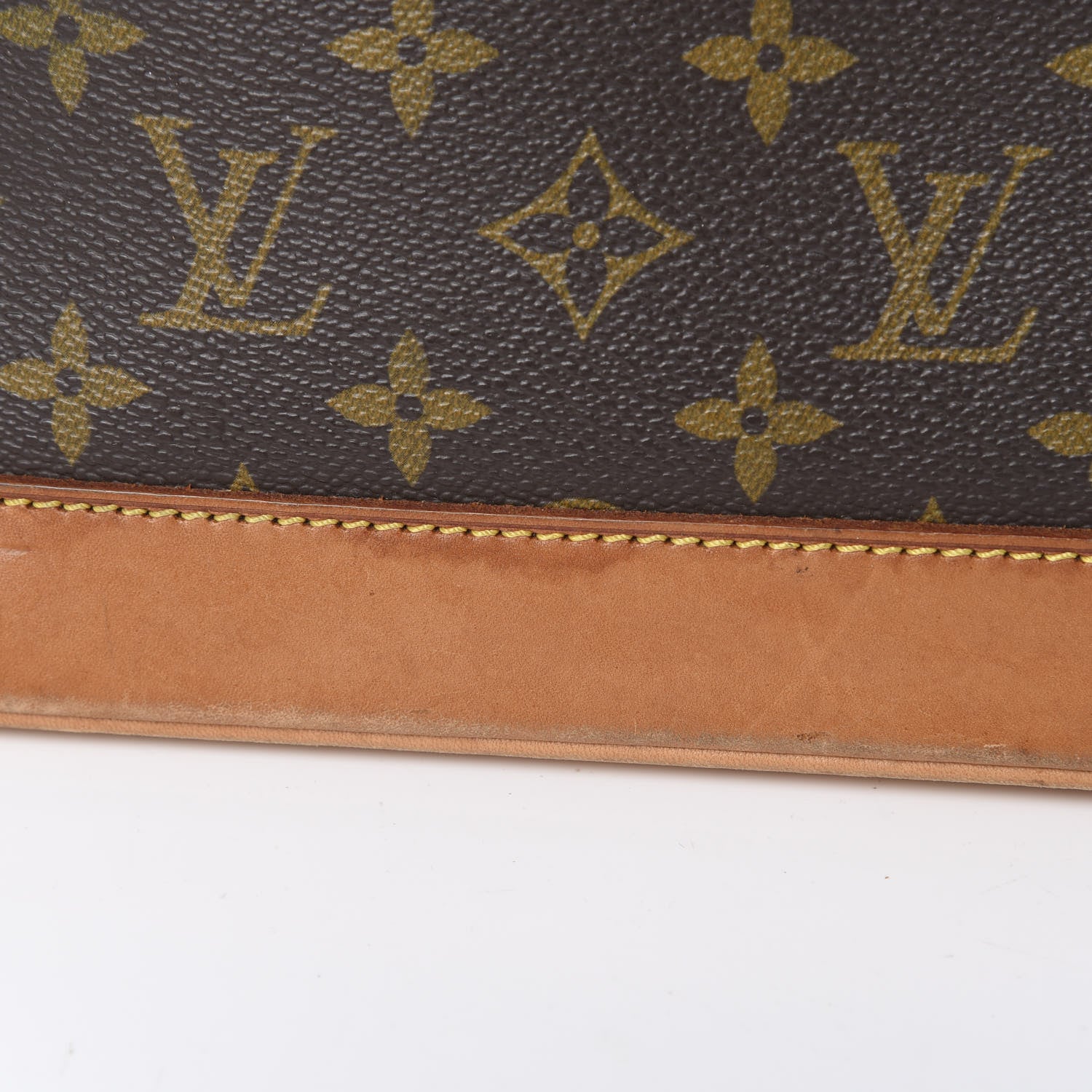 Louis Vuitton Monogram Alma PM 18 of 19