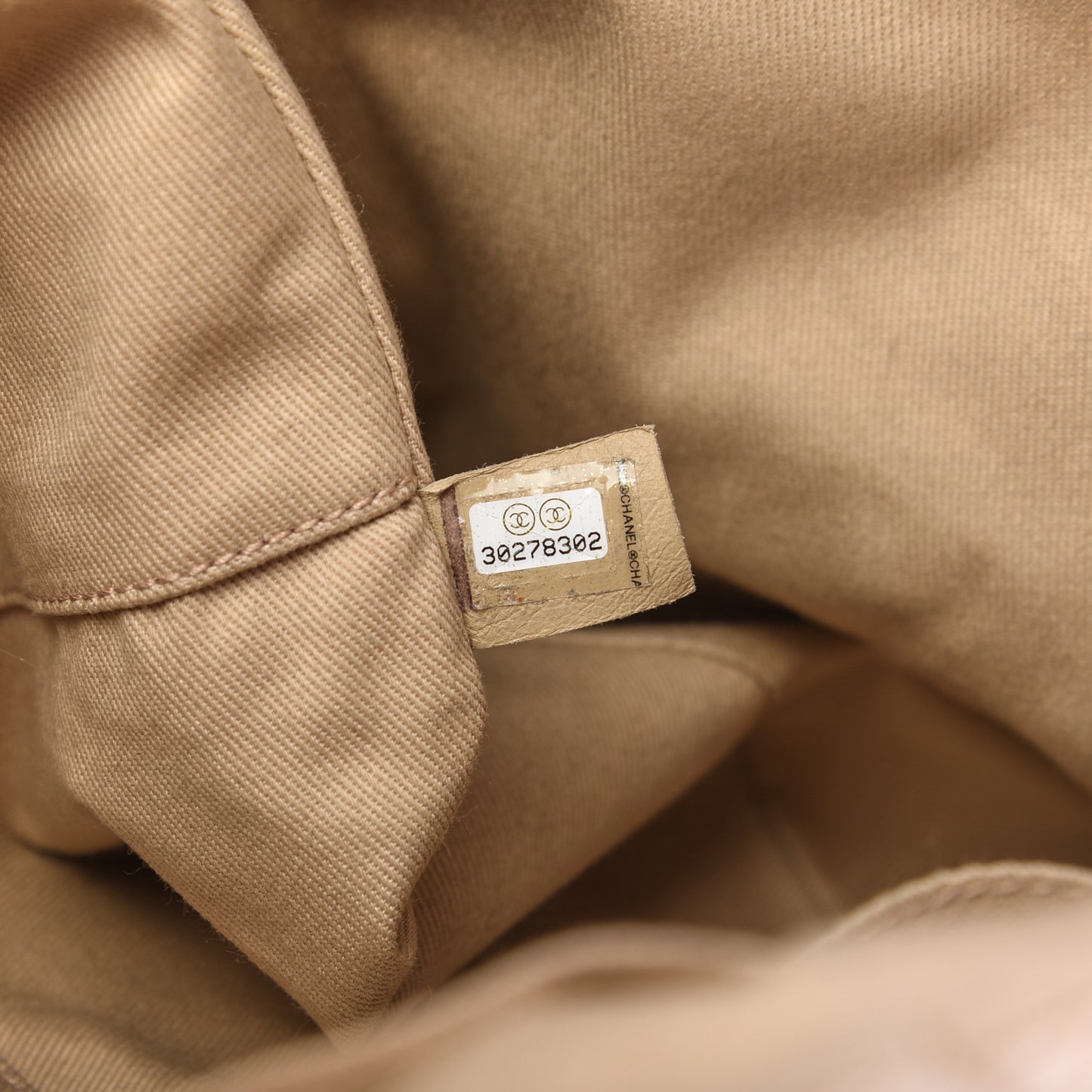 Mixed Fibers Calfskin Medium Deauville Tote Beige