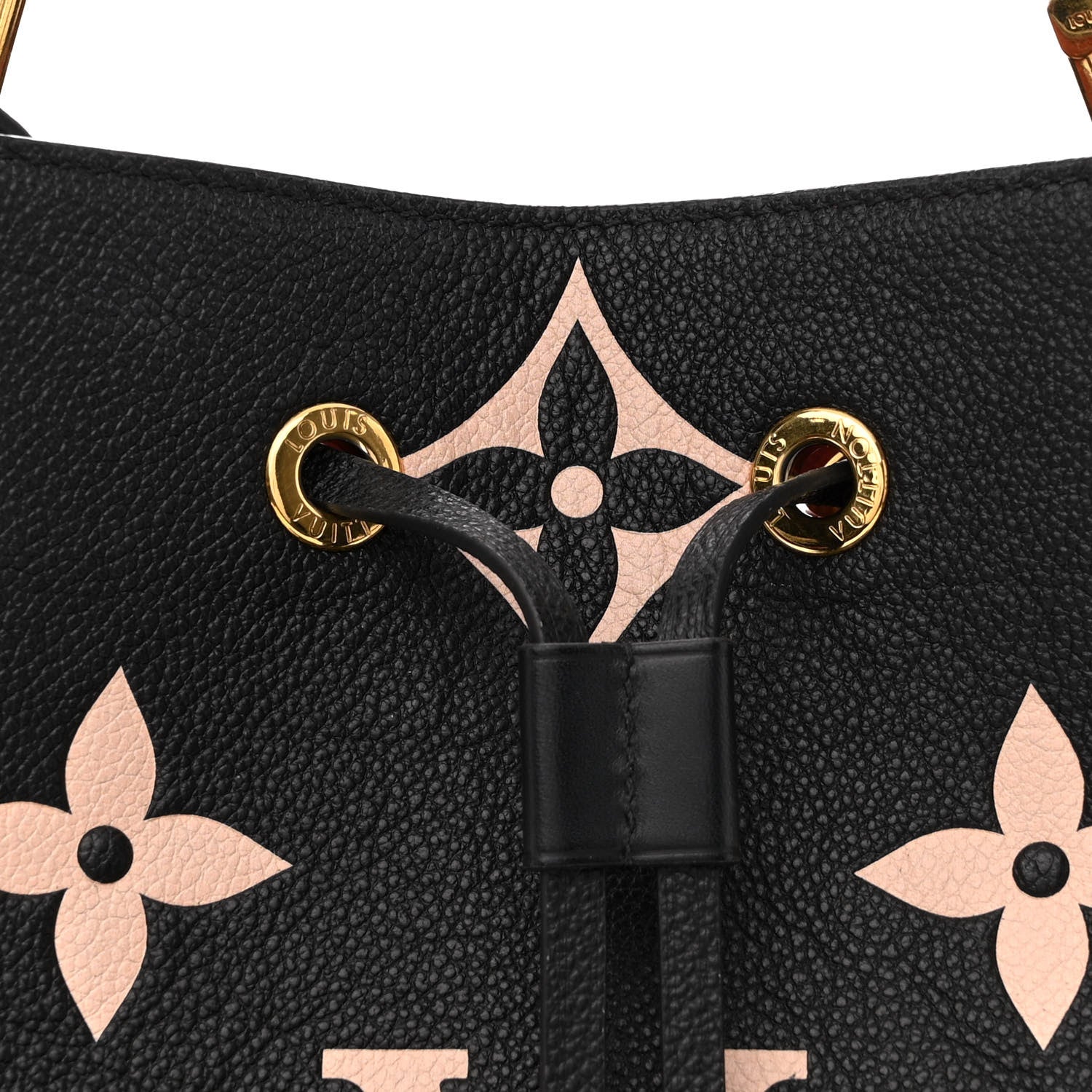 Louis Vuitton Empreinte Monogram Giant Neonoe MM Black Beige 7 of 10